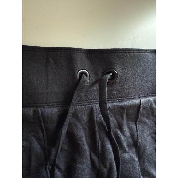 $59 New Athleta Bliss Short - Black - Small - Picture 4 of 6